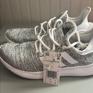 ADIDAS Women’s size 8 Cloudfoam Running Shoes NWT